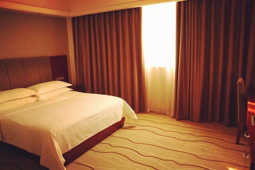 Boman Hotel Canton Esterno foto