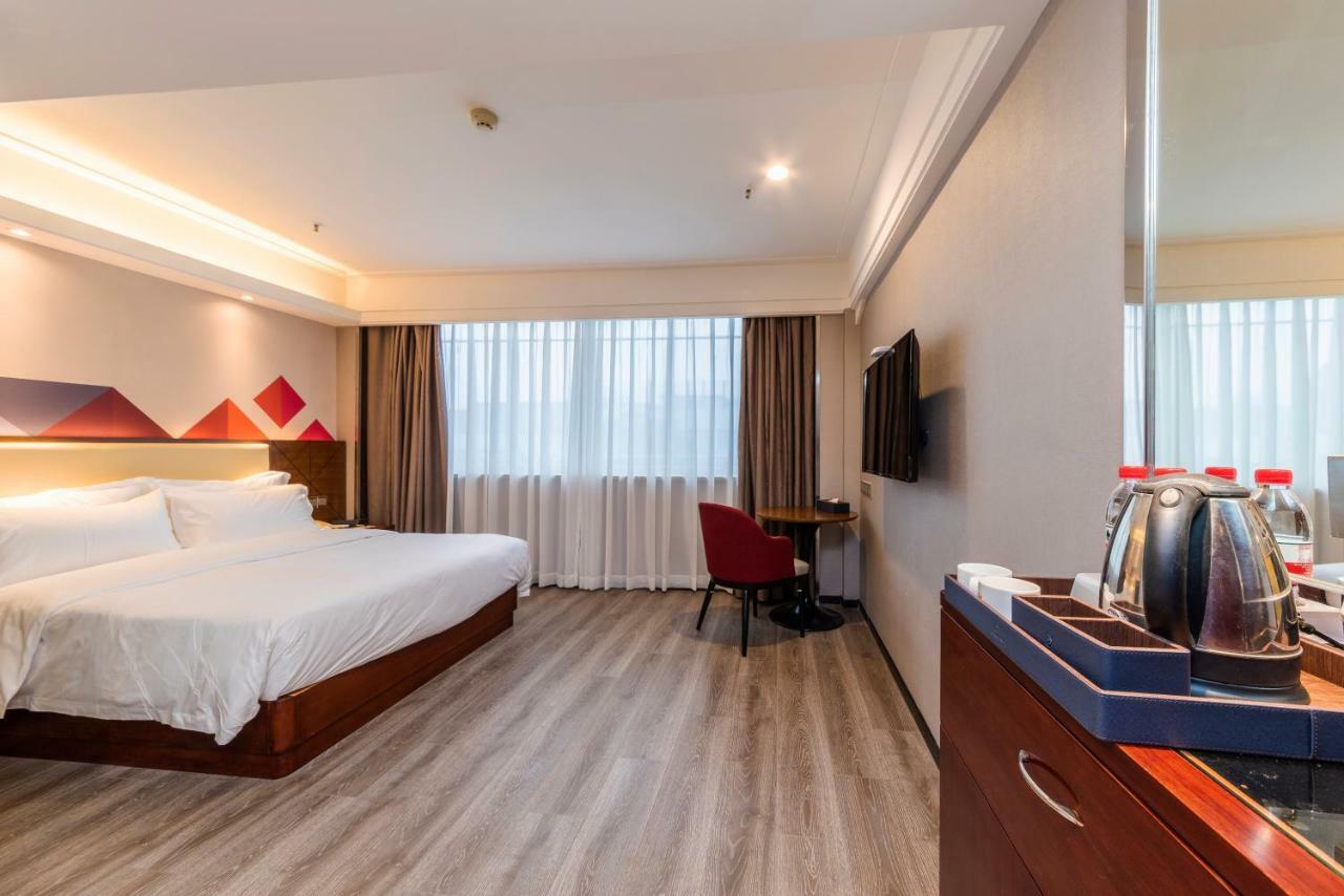 Boman Hotel Canton Esterno foto